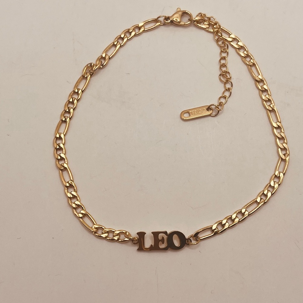 Stainless steel zodiac sign anklet ( LEO )